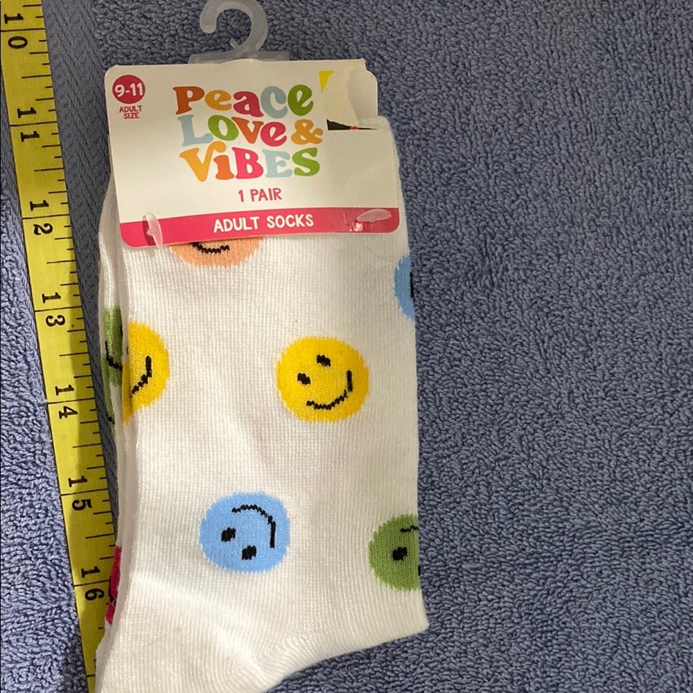Peace Love & Vibes Smiley Face Socks NWT